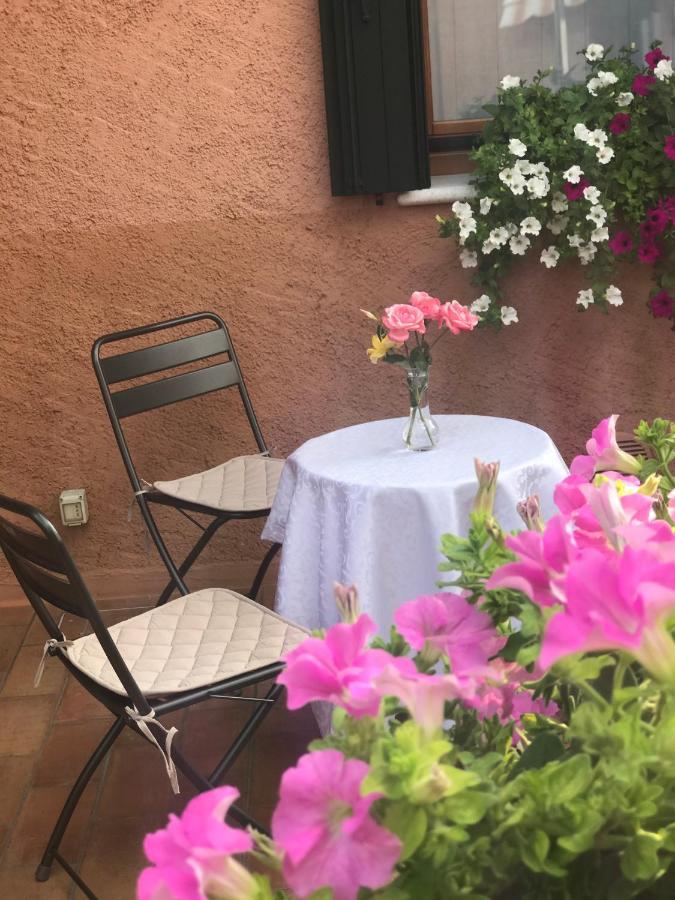Casa Del Balcone Fiorito Apartment Cormons Bagian luar foto