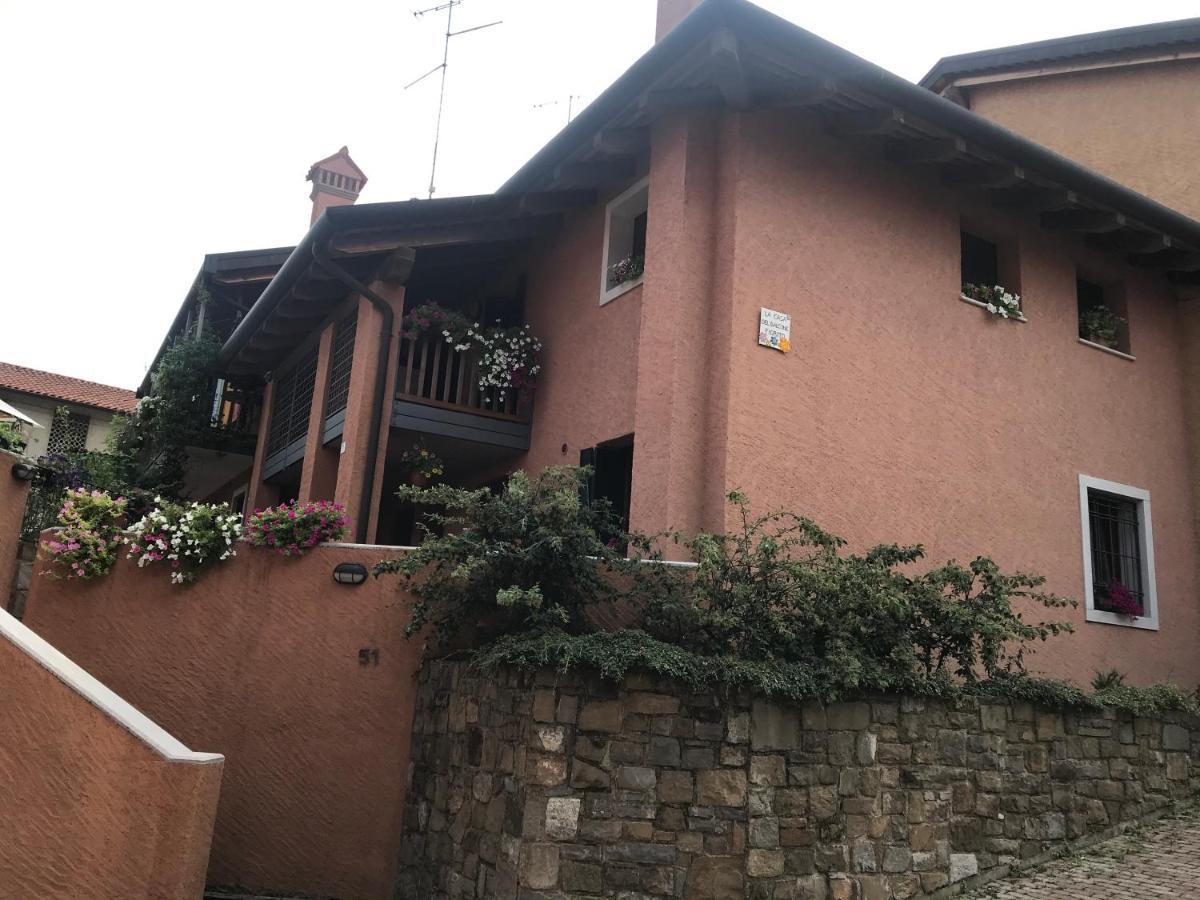 Casa Del Balcone Fiorito Apartment Cormons Bagian luar foto